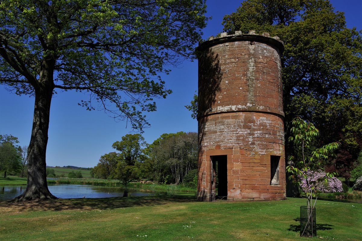 Dalswinton House