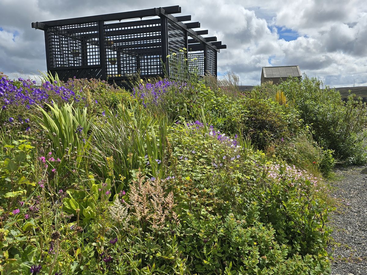 Lochview Gardens